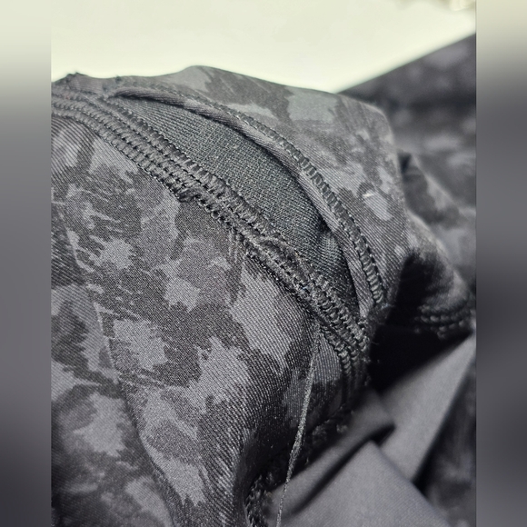 Lululemon Wunder Under High-Rise Tight 28" *Full-On Luxtreme Wild Thing Camo Sz4 - Picture 6 of 9